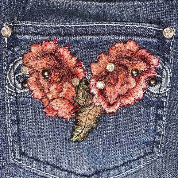 Upcycled Earl Jeans rose appliqués studded 27w - Picture 7 of 11